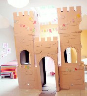 castel din cutii de carton 1